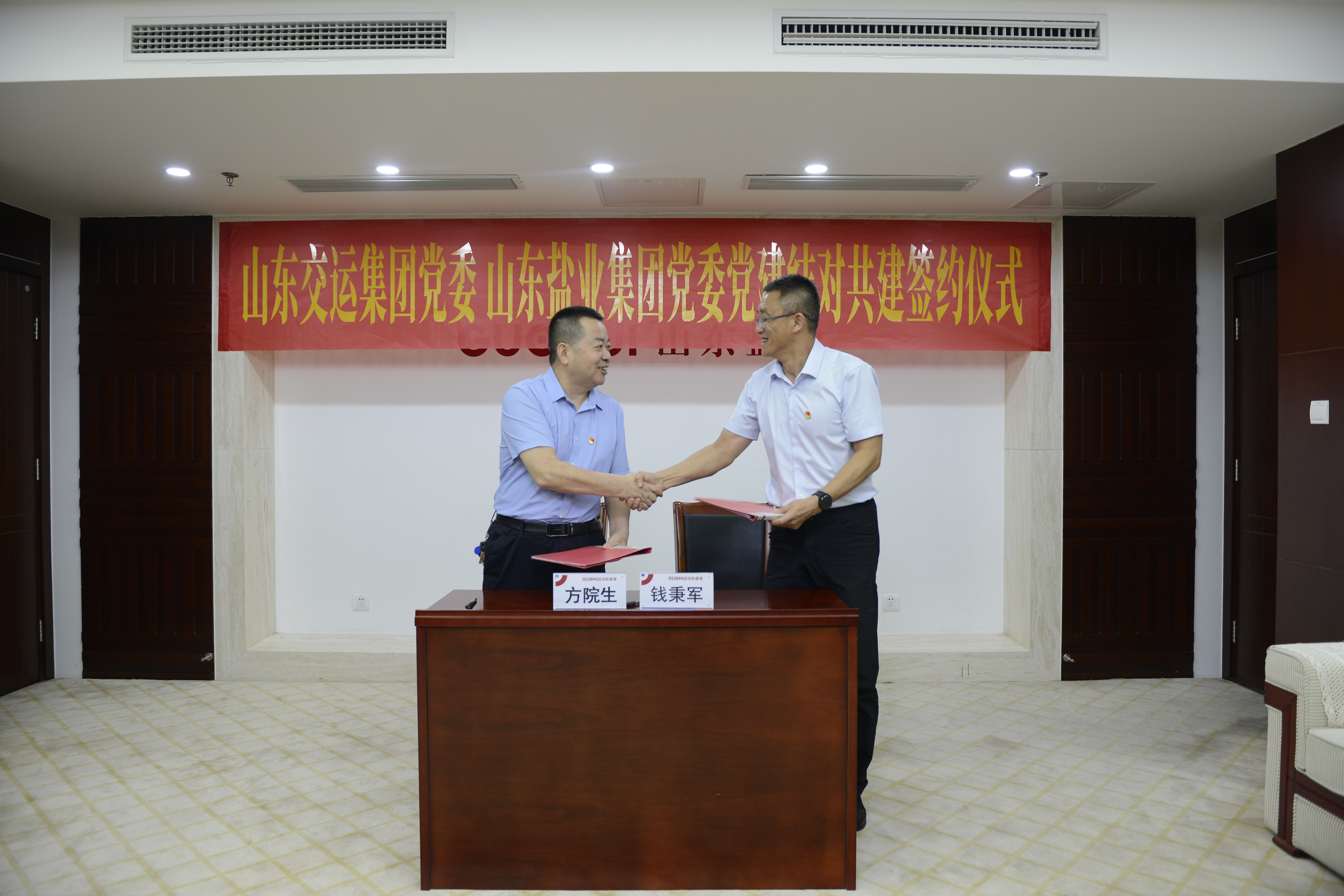 f204d0a616e91c86f49e8f8bf6e6ff3d.jpg f204d0a616e91c86f49e8f8bf6e6ff3d.jpg